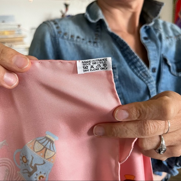 Hermes Escales Méditerranéennes Mousseline Fish Aquatic Pink Scarf Shawl - Picture 12 of 13
